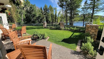 Deluxe Double Room, 2 Queen Beds, Lake View | View from room