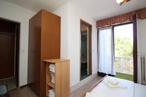 2 bedrooms, free internet