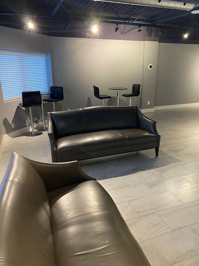 MODERN EVENT SPACE