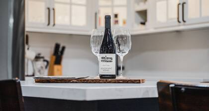 Two bedroom guest house in the heart of wine country!