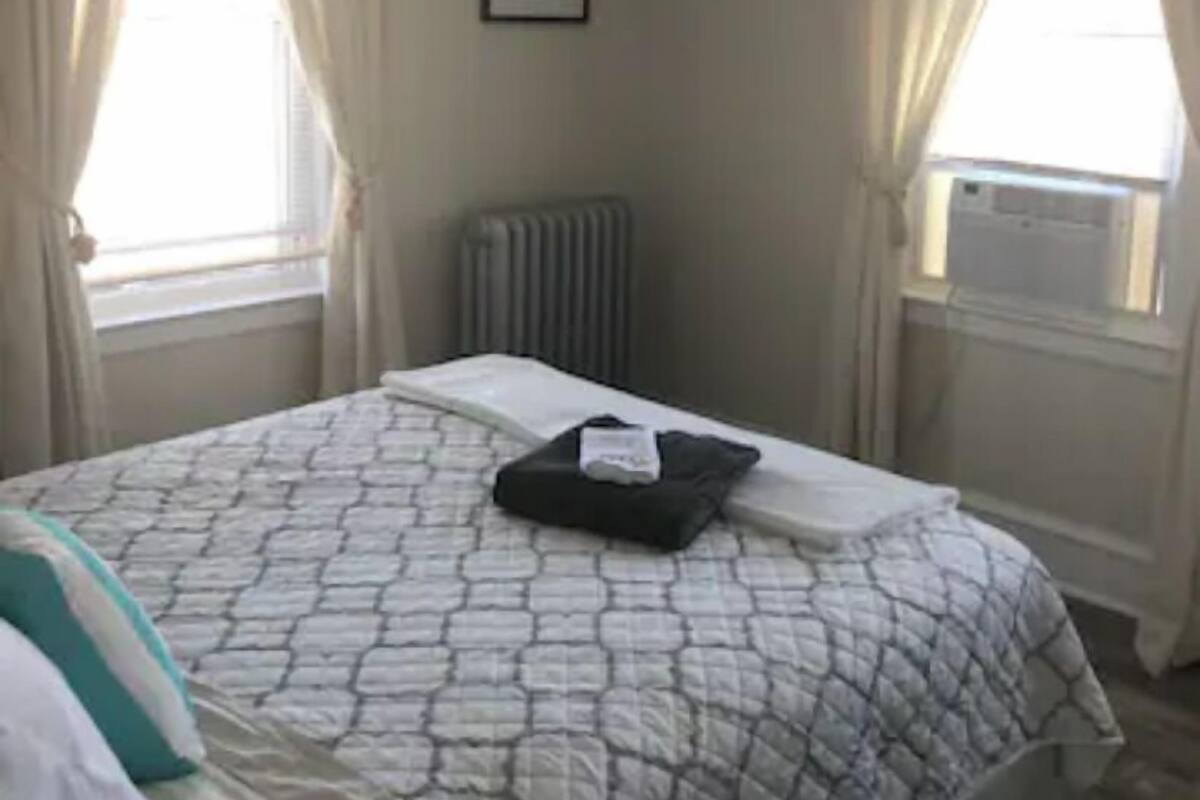 Comfort Apartment, 1 Queen Bed with Sofa bed, City View | 1 bedroom, iron/ironing board, free WiFi, bed sheets