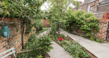 Postman's Cottage