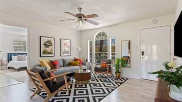 Televisión y oficina