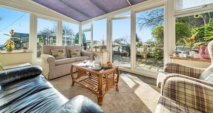 Cynynion Uchaf - 18th Century Farmhouse, Wales Border, Pets, Log Burner & Views