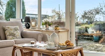 Cynynion Uchaf - 18th Century Farmhouse, Wales Border, Pets, Log Burner & Views