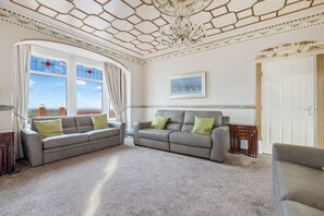 House, Private Bathroom, Sea View (Queens Crest) | Lounge - Queens Crest by Sasco Apartments (Blackpool)