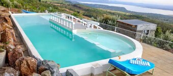 Cabin in the Farm - Peach