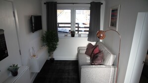 Superior Apartment, Private Bathroom | Lounge - The Wee Bank House (Oban)
