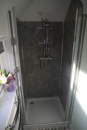 Superior Apartment, Private Bathroom | Bathroom