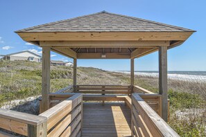 Property grounds - BEAUTIFUL Condo in the Perfect Location (Atlantic Beach)