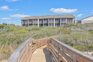Exterior - BEAUTIFUL Condo in the Perfect Location (Atlantic Beach)
