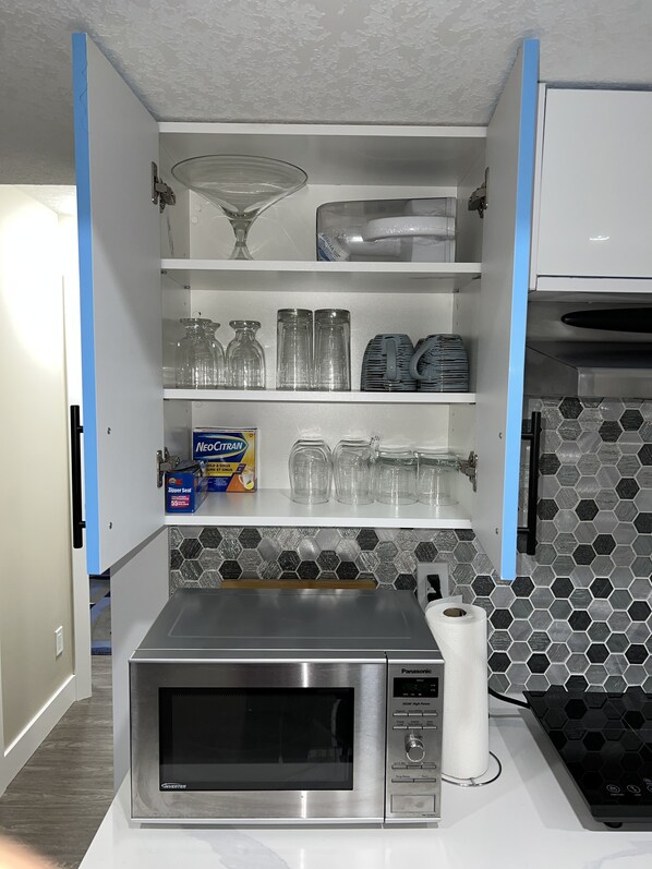 Fridge, microwave, stovetop, electric kettle