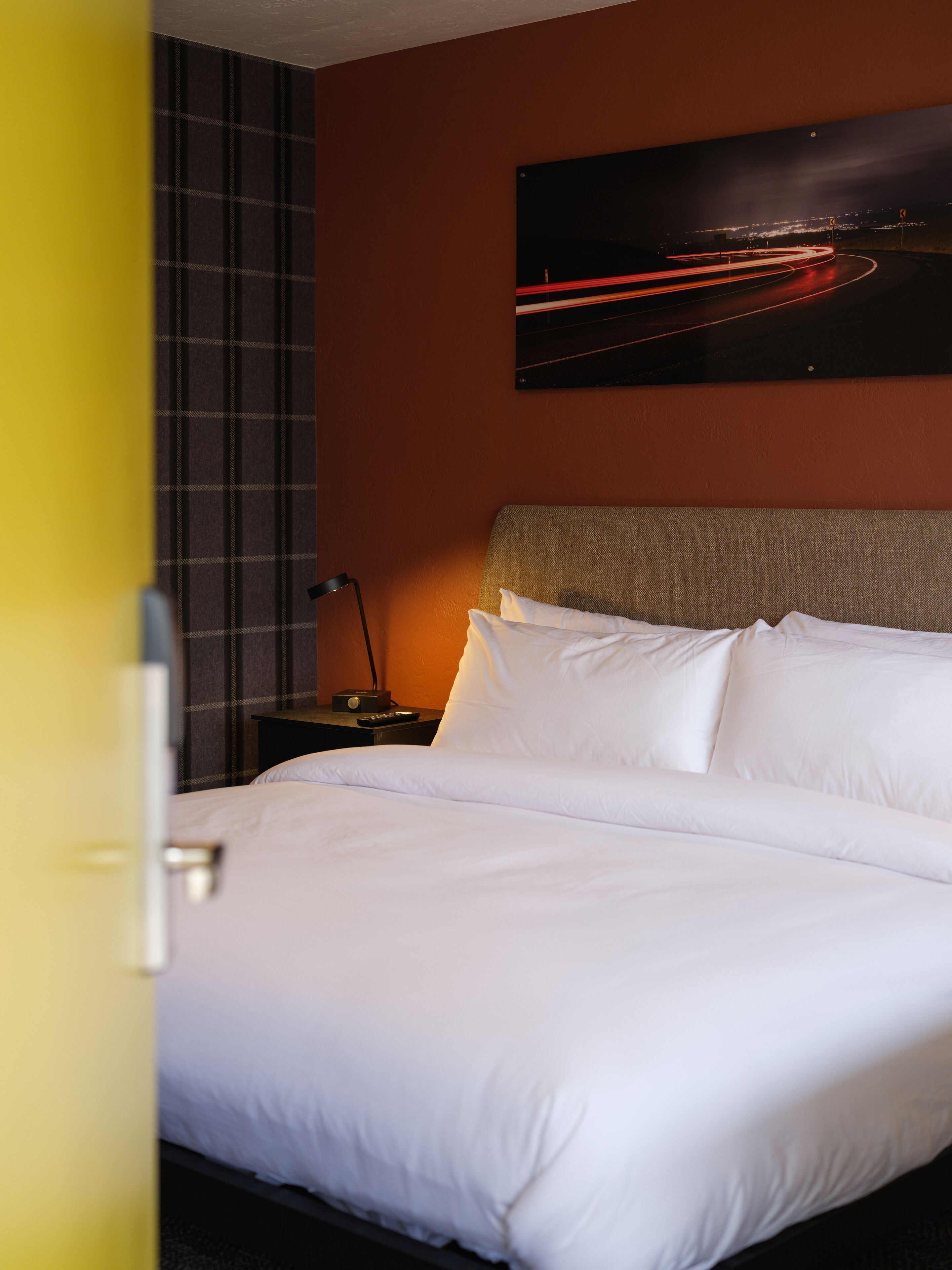 superior single room | premium bedding, pillow-top beds, desk, laptop workspace