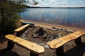 Plage, chaises longues
