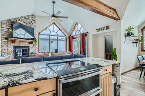 Fridge, microwave, oven, stovetop - Home in Downtown Breck w/ private hot tub, fireplace, and walkable to Main St (Breckenridge)