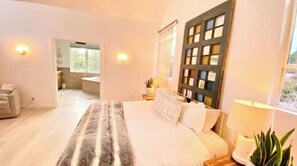 3 bedrooms, iron/ironing board, travel crib, free WiFi