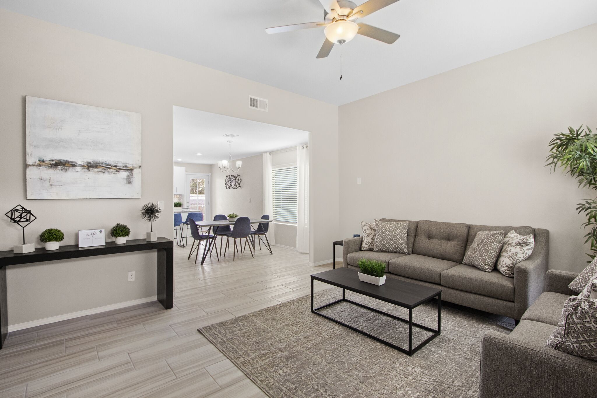 Lemington Place- 4br 2bath close to Amazon and I10