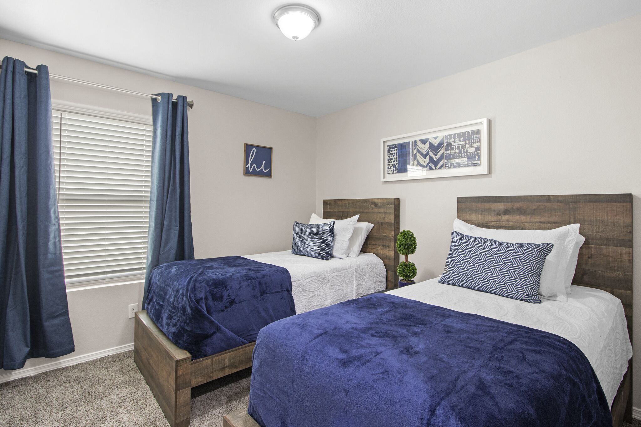 Lemington Place- 4br 2bath close to Amazon and I10