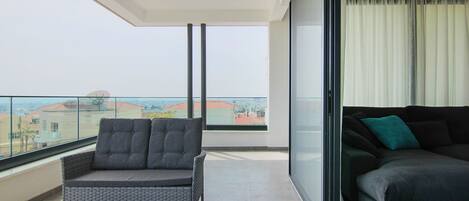 Apartemen Deluks | Teras/patio