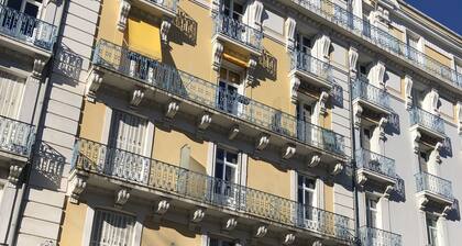 Superbe appartement, centre ville, proche parc, établissement thermal, commerces