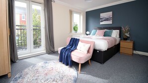 5 chambres, bureau, fer et planche à repasser, Wi-Fi gratuit