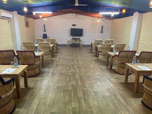 Living area - Arise Ethnic Village Resort (Gurugram)