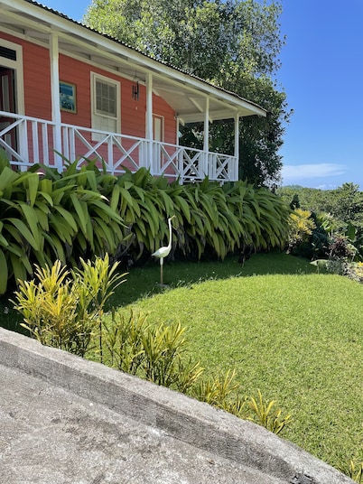 Cabin style family home, great views, 15mins from renown beaches in Port Antonio