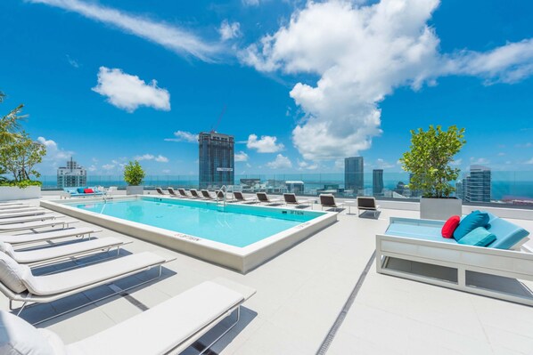 Outdoor pool, a heated pool