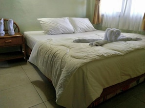 3 bedrooms, free WiFi, bed sheets