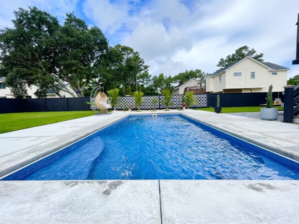 Outdoor pool, a heated pool