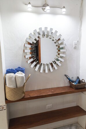 Comfort House | Bathroom | Shower, rainfall showerhead, towels, soap