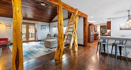 Tatanka Getaway with Hot tub & Game Room