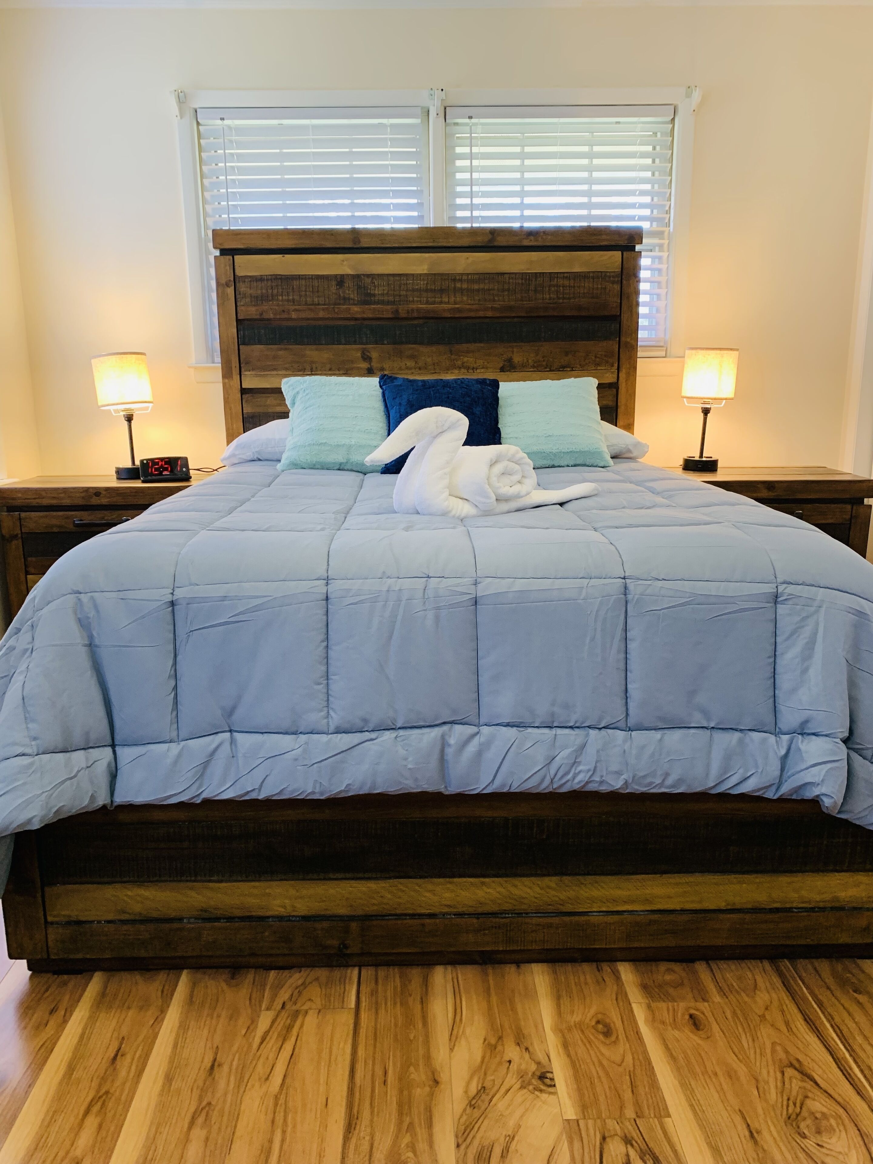 3 soverom, skrivebord, strykejern/-brett og wi-fi