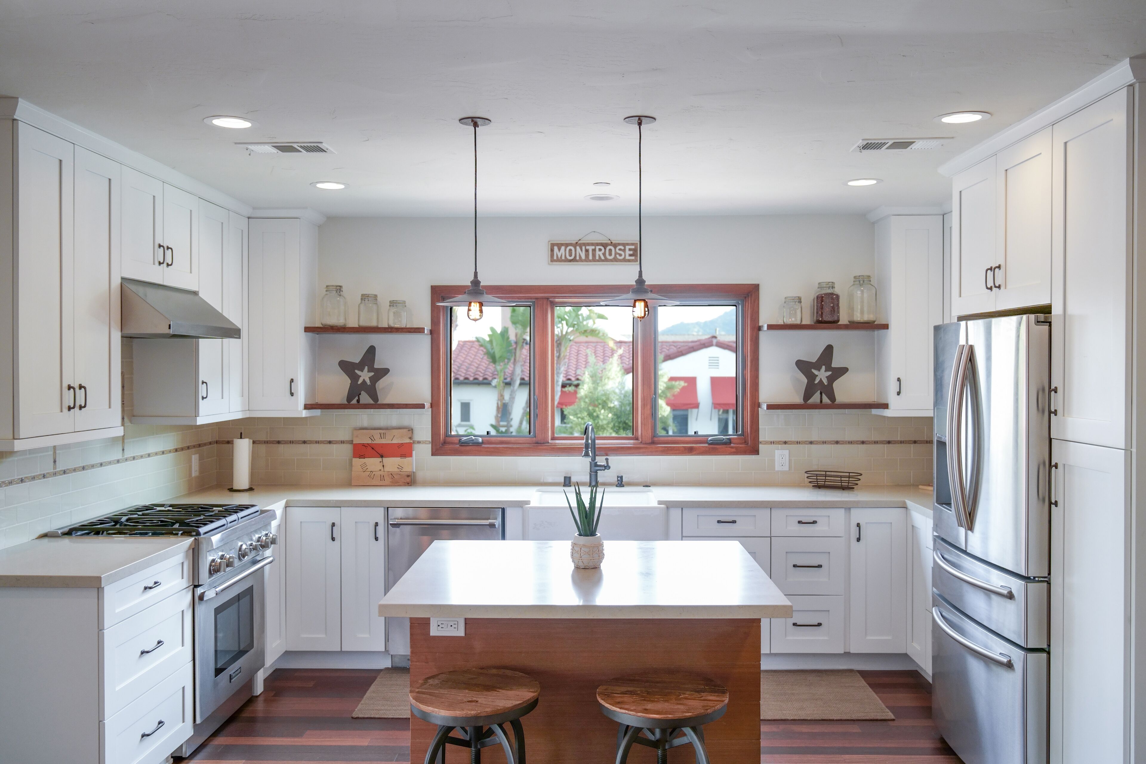 Charming Spanish 3 Bedroom Home in Glendale