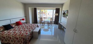 Premium bedding, minibar, in-room safe, free WiFi - Edificio Brown Departamentos Temporarios (San Carlos de Bolívar)