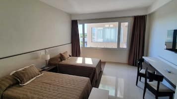 Standard Studio | Premium bedding, minibar, in-room safe, free WiFi