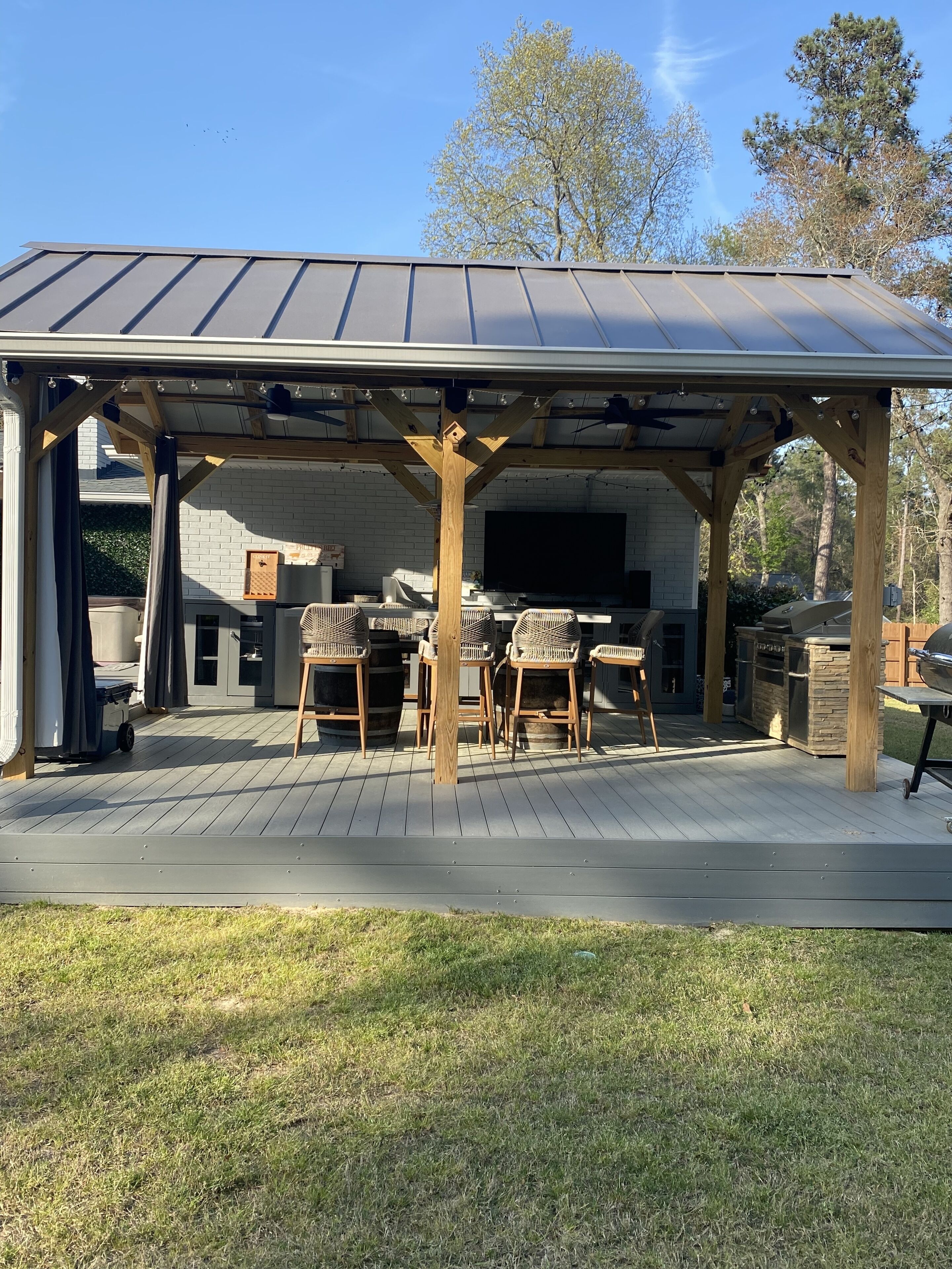 屋外ダイニングエリア