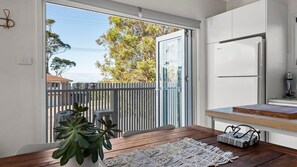 Interior - Sandy Feet Retreat 2 mins walk to the beach (Narrawallee)