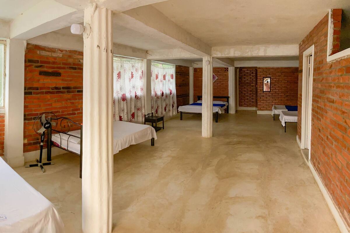 Habitación familiar | Wifi gratis y ropa de cama