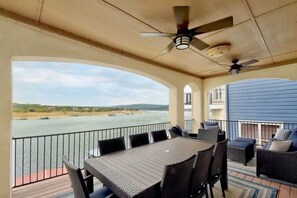 Outdoor dining - Lakefront swim/fish dock, hot tub, game room (Spicewood)