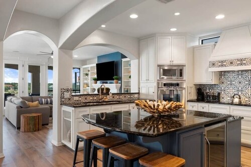 Family Retreat | Hot Tub, Game Room & Lake Access