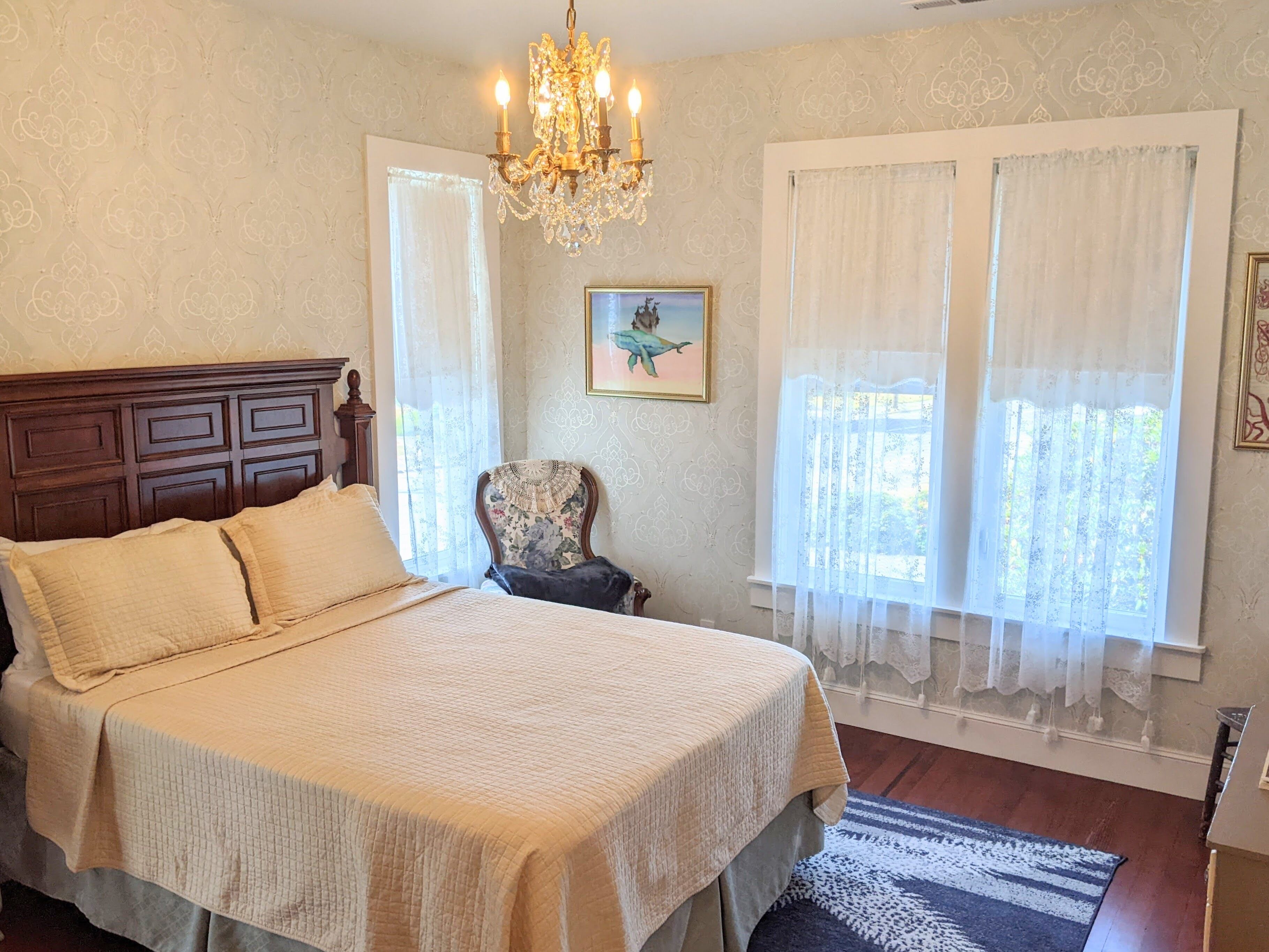 Goodspeed House-TWO ROOM PRIVATE SUITE-Historic Queen Anne on the Oregon Coast