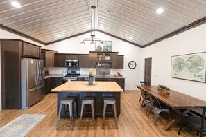 Dining - Bushplane Hangar Home on RUNWAY Chic Luxe Aurora Views ~ Airplanes (Fairbanks)