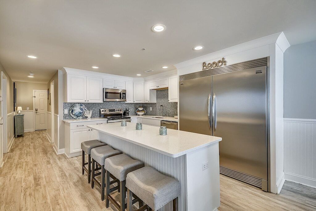 REMODELED!! OCEANFRONT, Upgraded, 6 bed /5 bath