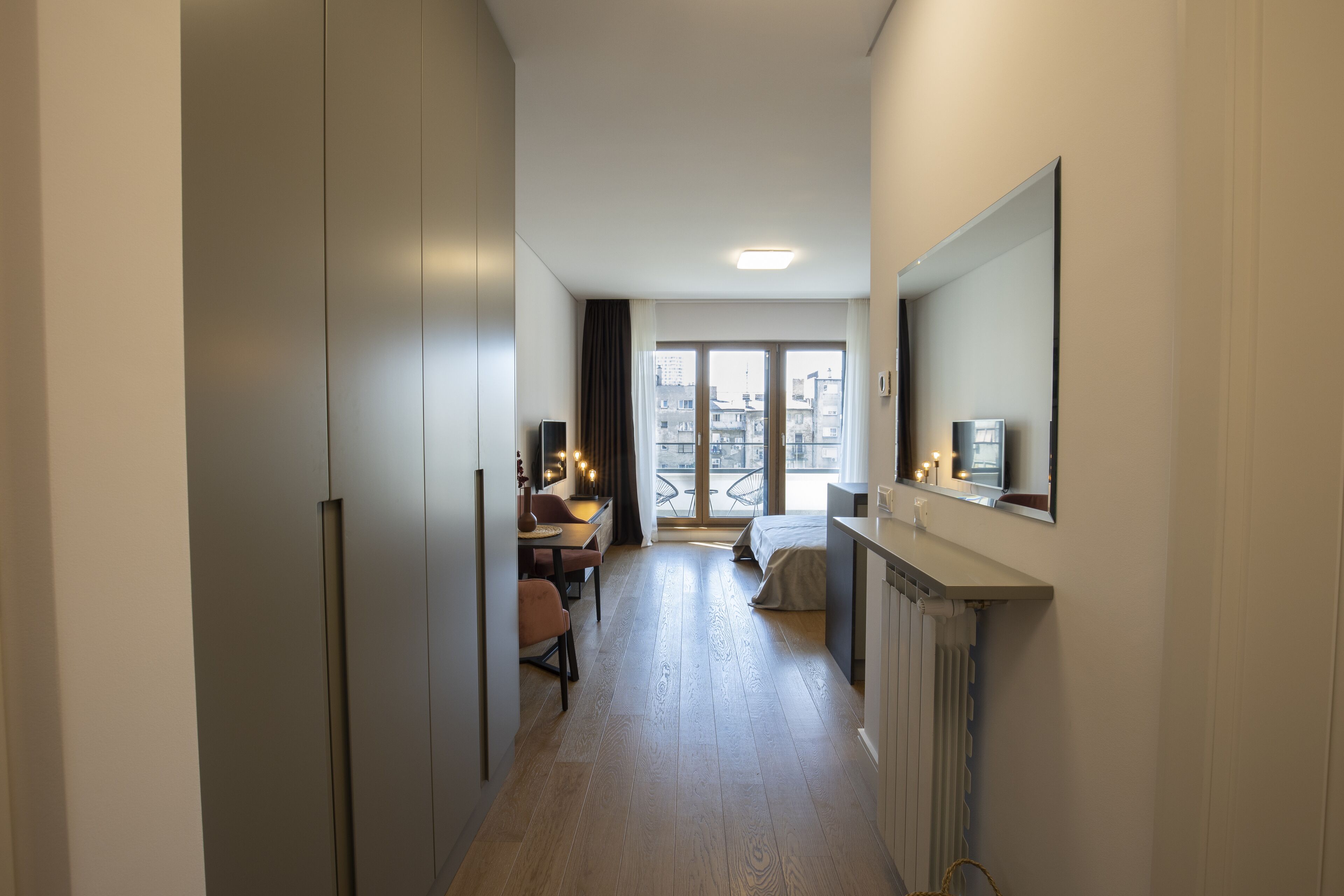 Deluxe Studio Suite | Tempur-Pedic beds, desk, blackout curtains, soundproofing