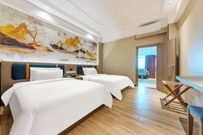 Maoming ShangJi Hotel (Maoming High Speed Railway Station Branch)