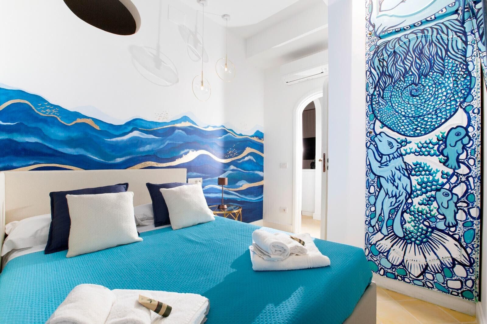 3 chambres, fer et planche à repasser, Wi-Fi gratuit, draps fournis