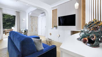 Télévision à écran plat