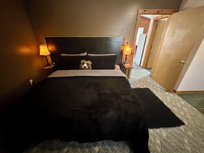 1 bedroom, WiFi, bed sheets - #1 - Cozy cabin in the Ozark Mountains, giant spa tub, romantic and peaceful!! (Eureka Springs)