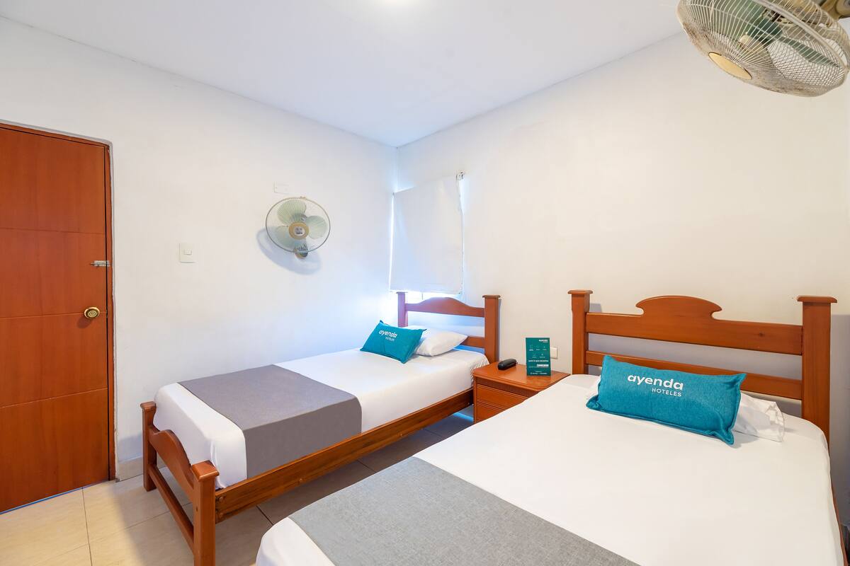 Ropa de cama hipoalergénica, wifi gratis, ropa de cama